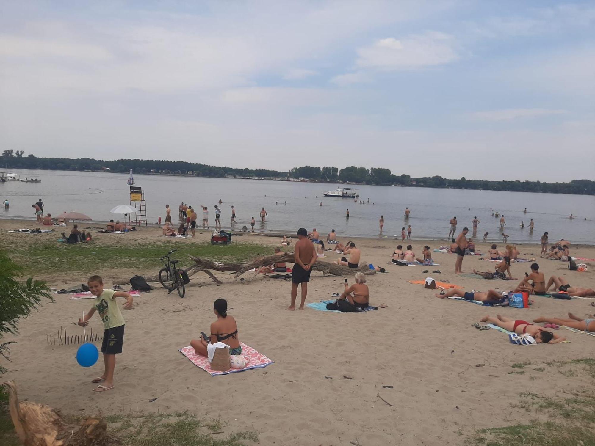River Hostel Beograd Bagian luar foto