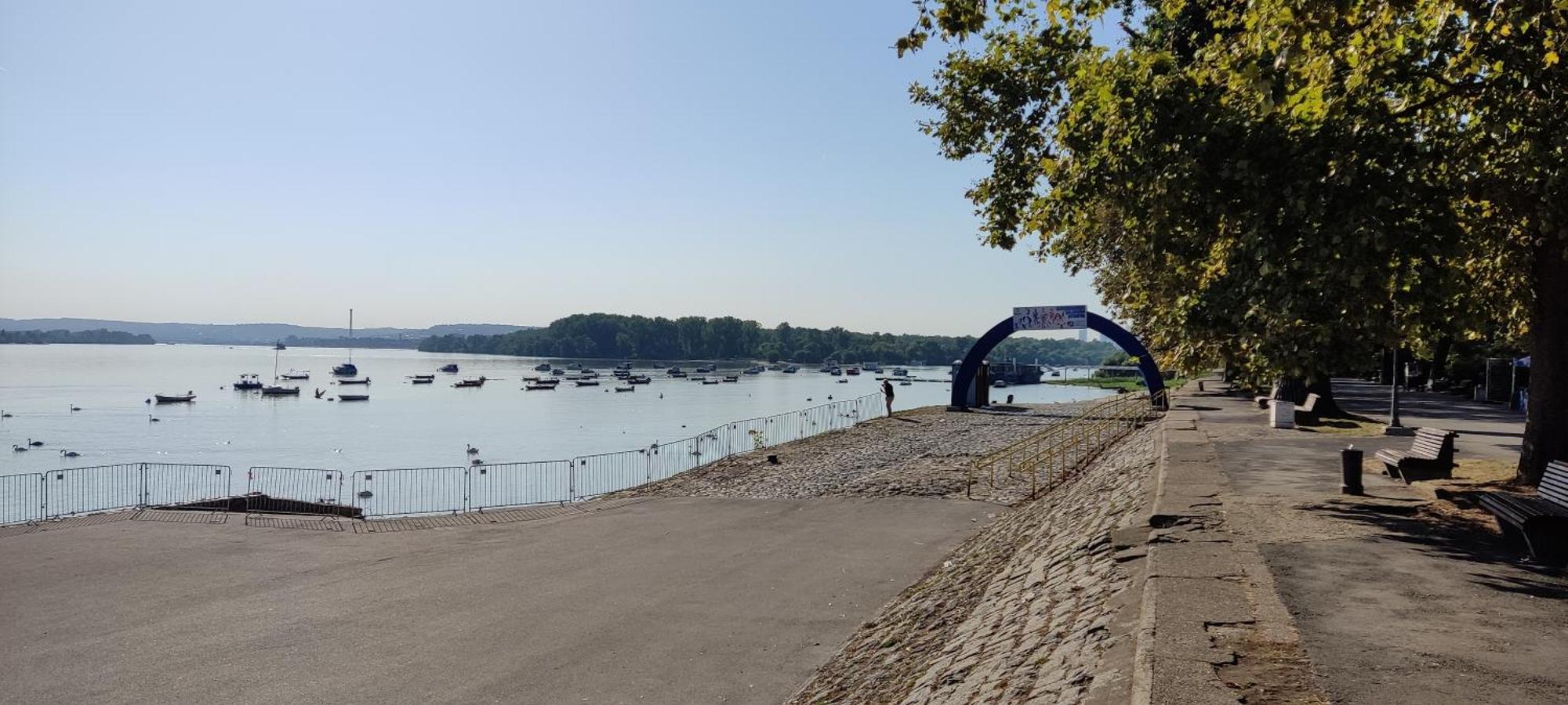 River Hostel Beograd Bagian luar foto