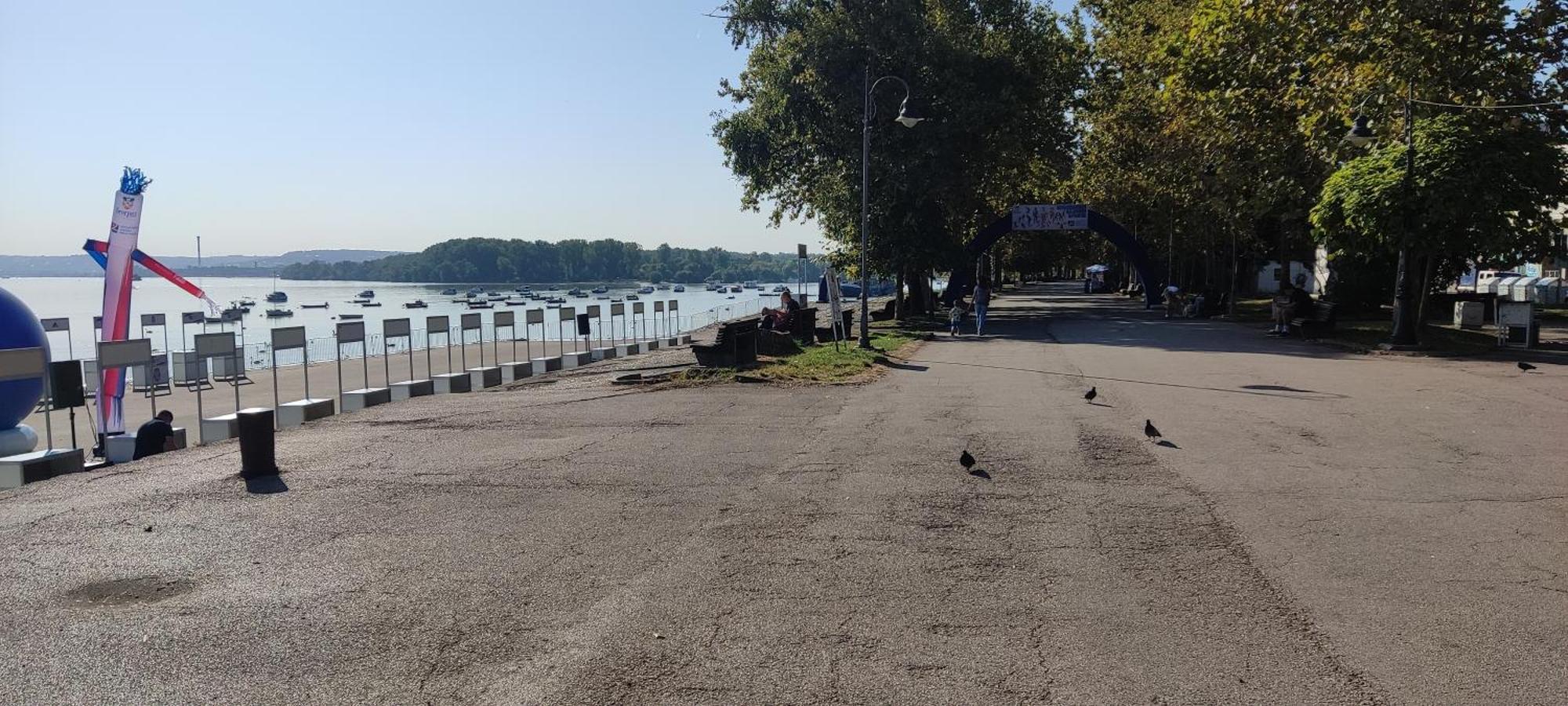 River Hostel Beograd Bagian luar foto