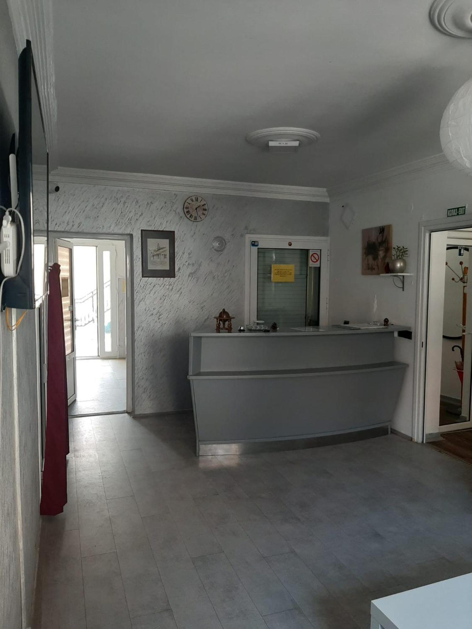 River Hostel Beograd Bagian luar foto