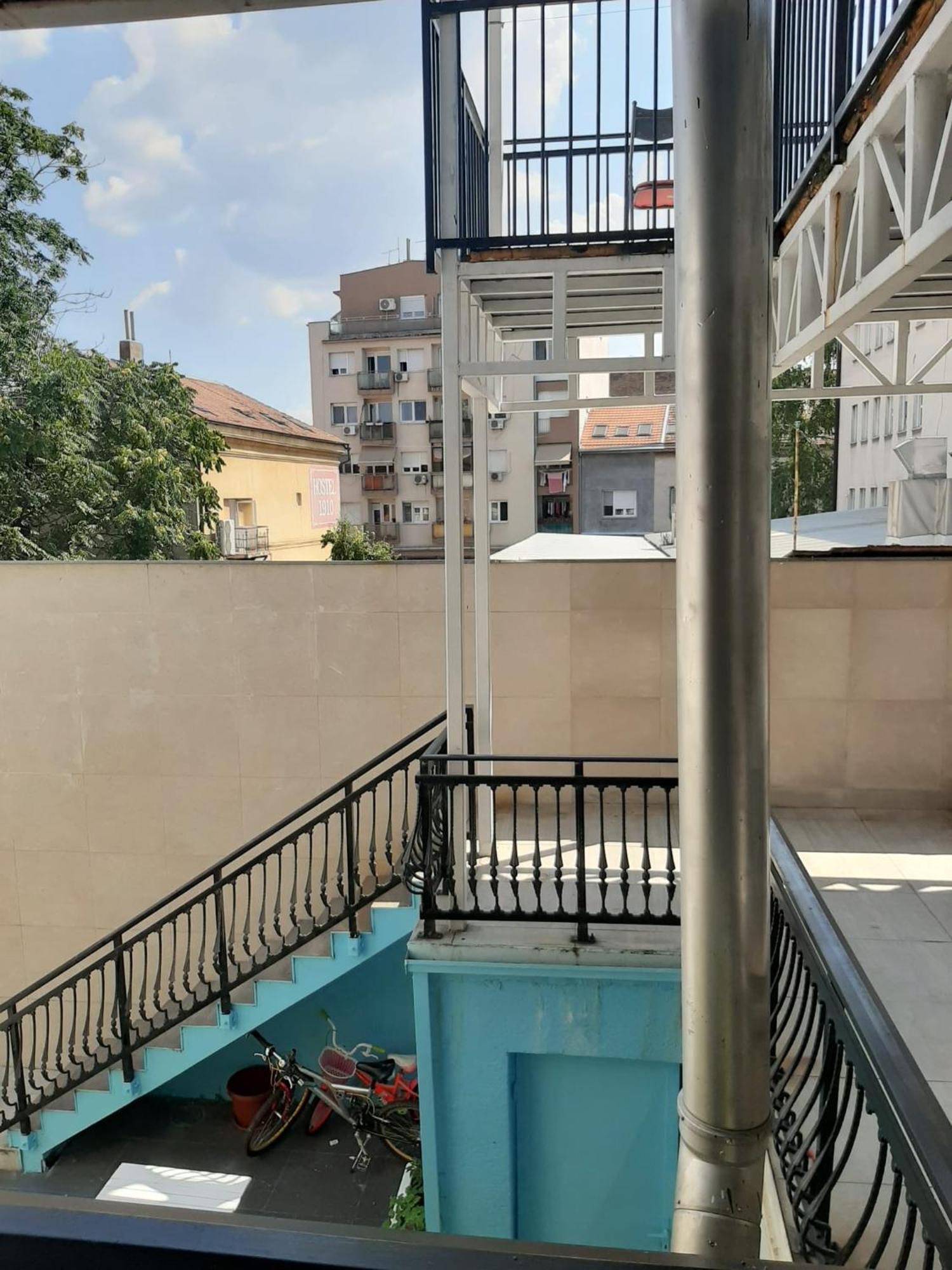 River Hostel Beograd Bagian luar foto