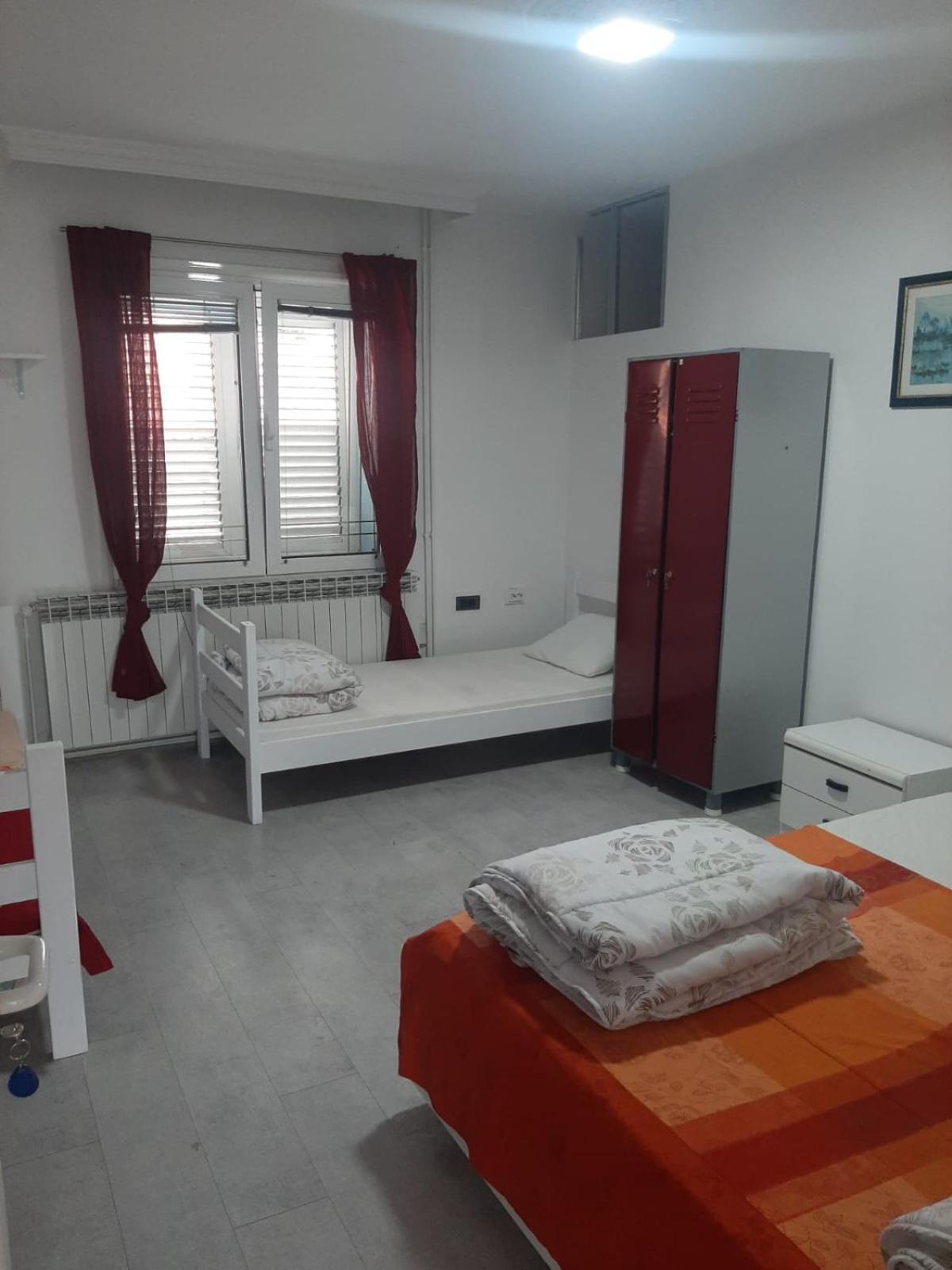 River Hostel Beograd Bagian luar foto